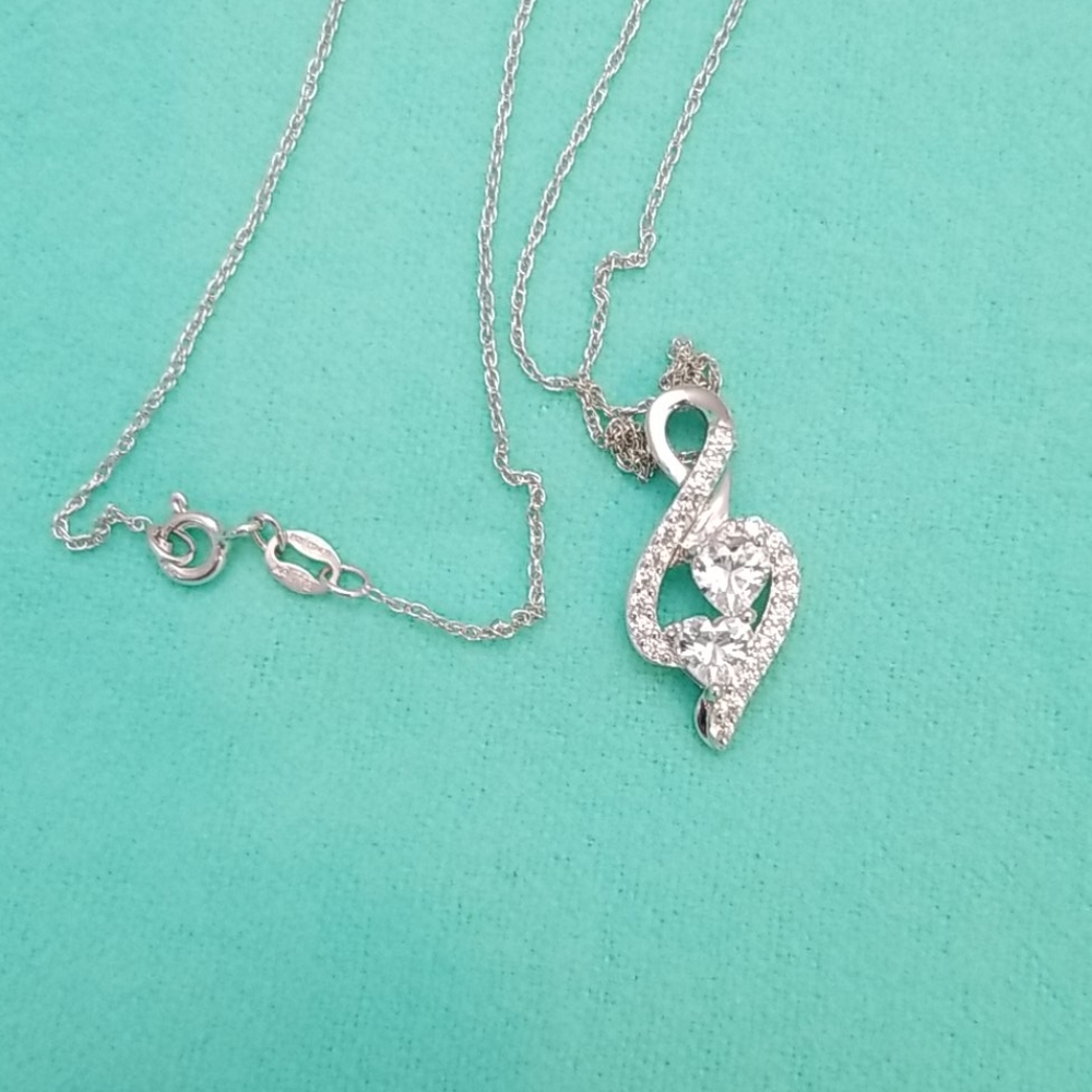 Sterling silver pendant and chain - Picture 7 of 9